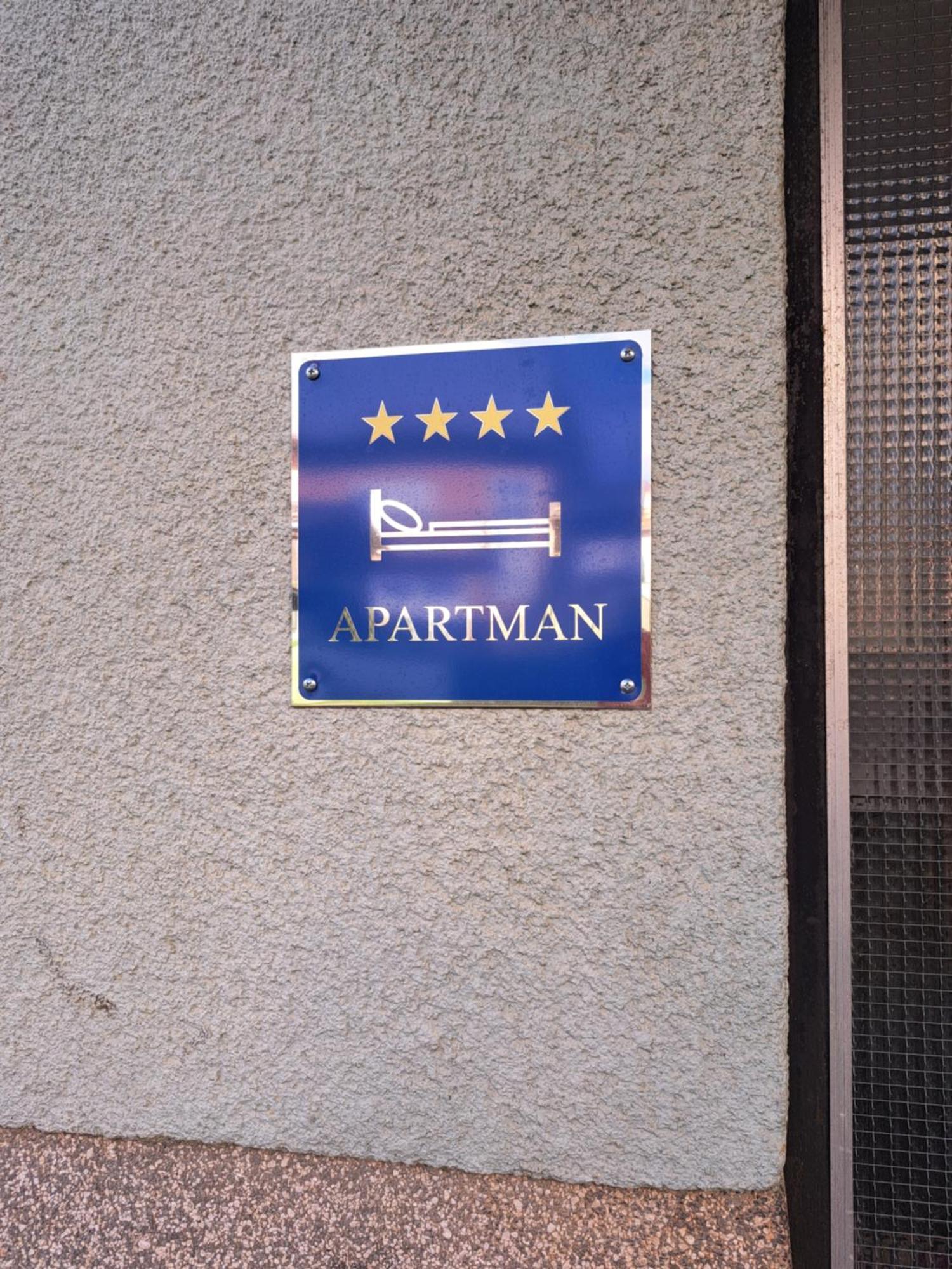 Apartman Josip Gospić Esterno foto